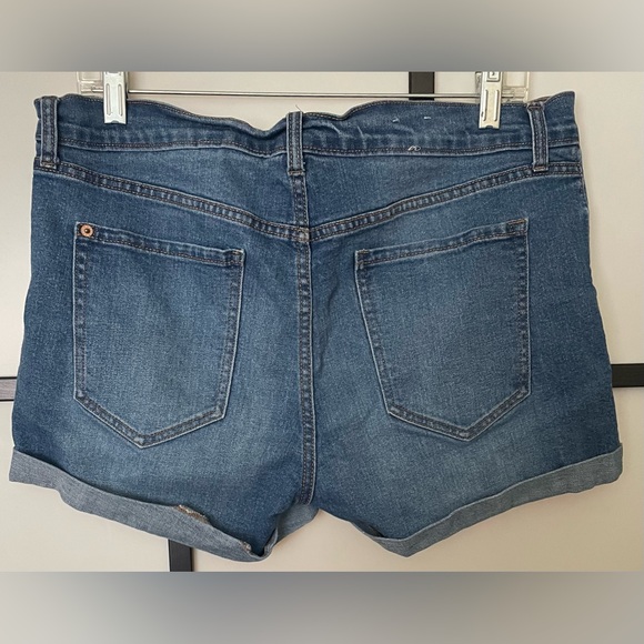Old Navy Distressed Denim Short Shorts - Picture 2 of 3